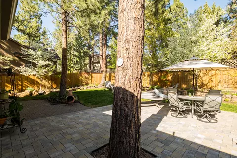 Exterior - 61324 Brianne Pl, Bend, OR 97702 photo 13 of 15