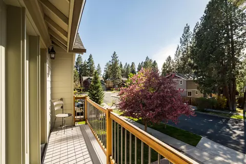 Exterior - 61324 Brianne Pl, Bend, OR 97702 photo 8 of 15