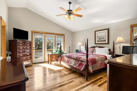 Bedroom - 61324 Brianne Pl, Bend, OR 97702 photo 1 of 4