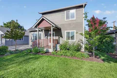 323 Mary St, Medford, OR 97504