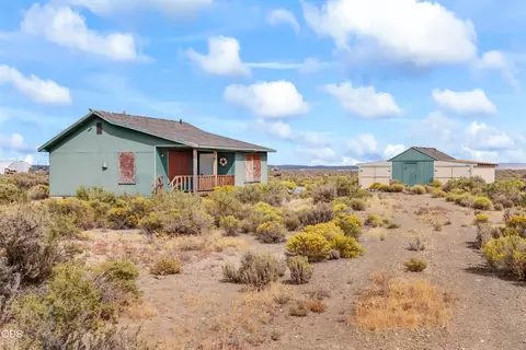 61371 Five Acre Rd, Christmas Valley, OR 97641