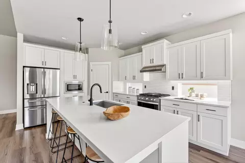 Kitchen - 3031 NE Moreno Pl, Bend, OR 97701 photo 3 of 5