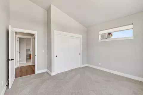 Bedroom - 3031 NE Moreno Pl, Bend, OR 97701 photo 6 of 9