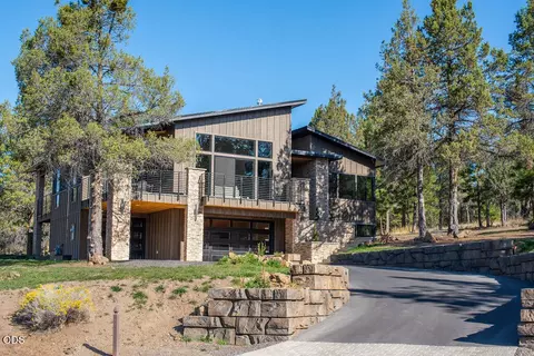 1135 Oregon Ash Cir, Klamath Falls, OR 97601