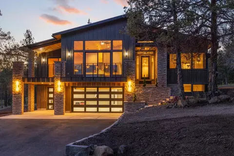 1135 Oregon Ash Cir, Klamath Falls, OR 97601