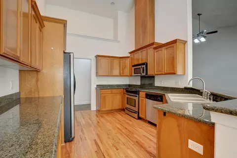 Kitchen - 108 Sandridge Way, Eagle Point, OR 97524 photo 2 of 8