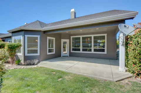 Exterior - 108 Sandridge Way, Eagle Point, OR 97524 photo 6 of 13