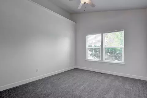 Bedroom - 108 Sandridge Way, Eagle Point, OR 97524 photo 1 of 5