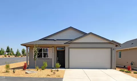 2712 NW 26th Lp N, Redmond, OR 97756