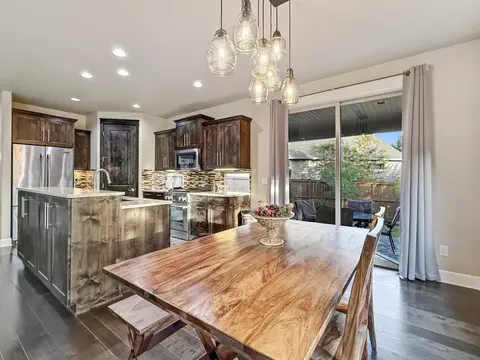 Dining - 61072 Manhae Loop, Bend, OR 97702 photo 3 of 3