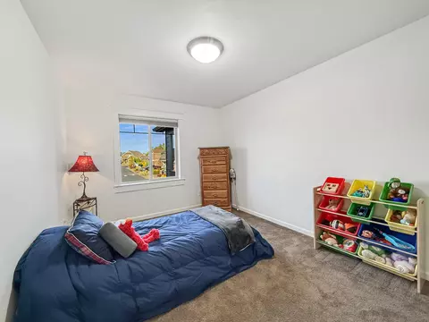 Bedroom - 61072 Manhae Loop, Bend, OR 97702 photo 5 of 7
