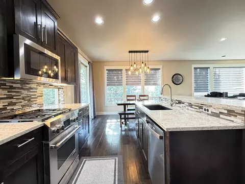 Kitchen - 61072 Manhae Loop, Bend, OR 97702 photo 2 of 3