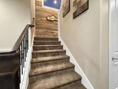 Entry Way - 61072 Manhae Loop, Bend, OR 97702 photo 3 of 5
