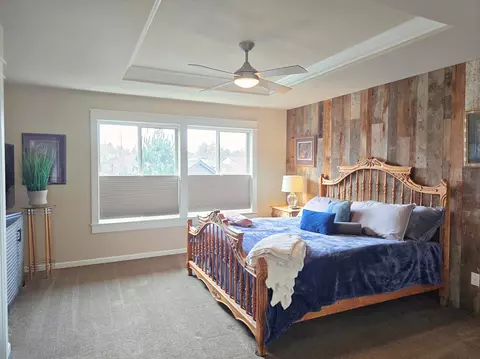 Bedroom - 61072 Manhae Loop, Bend, OR 97702 photo 2 of 7