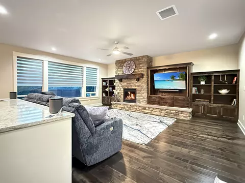 Living - 61072 Manhae Loop, Bend, OR 97702 photo 5 of 7