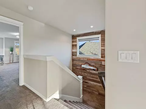 Entry Way - 61072 Manhae Loop, Bend, OR 97702 photo 4 of 5
