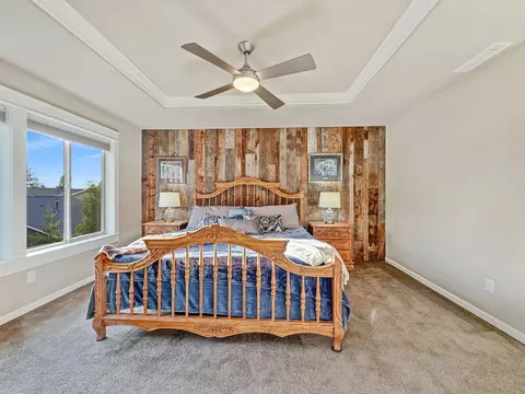 Bedroom - 61072 Manhae Loop, Bend, OR 97702 photo 3 of 7