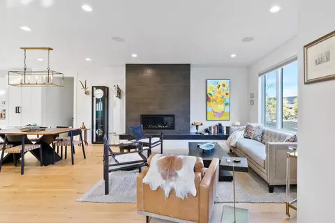 Living - 61311 Mcroberts Ln, Bend, OR 97702 photo 1 of 3