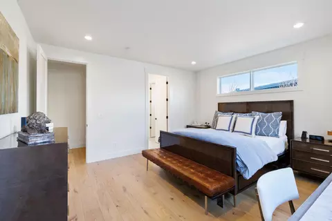 Bedroom - 61311 Mcroberts Ln, Bend, OR 97702 photo 3 of 5