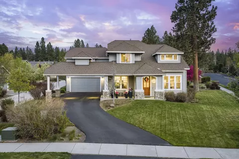 19527 Mirror Lake Pl, Bend, OR 97702