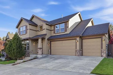 19530 Hollygrape St, Bend, OR 97702