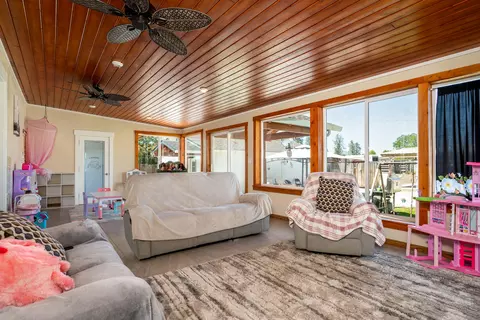 440 Orr Dr, Central Point, OR 97502 photo 8