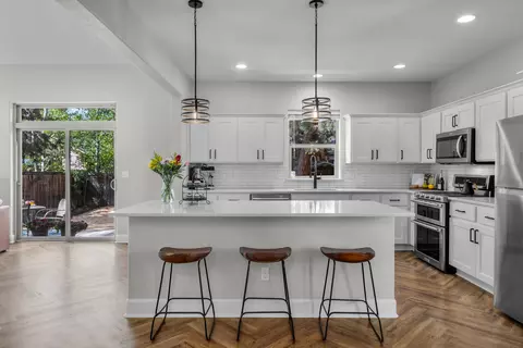 Kitchen - 19824 Copernicus Ave, Bend, OR 97702 photo 1 of 3