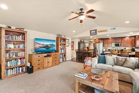 Living - 944 Stonewater Dr, Eagle Point, OR 97524 photo 1 of 1
