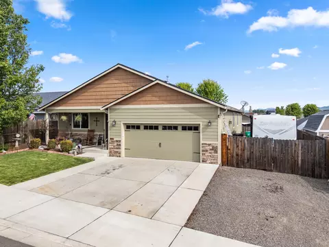 Other - 944 Stonewater Dr, Eagle Point, OR 97524 photo 1 of 6