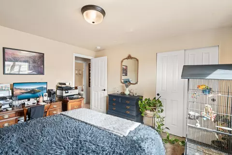 Bedroom - 944 Stonewater Dr, Eagle Point, OR 97524 photo 2 of 5