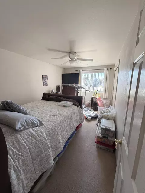 Bedroom - 17 Blue Heron Ct, Eagle Point, OR 97524 photo 1 of 4