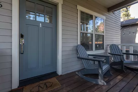 Exterior - 1576 NW Mt Washington, Bend, OR 97703 photo 3 of 9