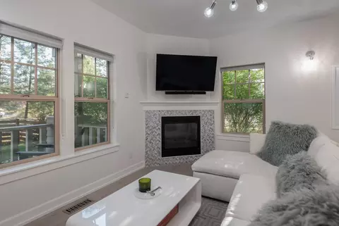 Living - 1576 NW Mt Washington, Bend, OR 97703 photo 1 of 2