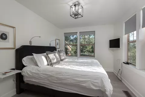 Bedroom - 1576 NW Mt Washington, Bend, OR 97703 photo 2 of 3