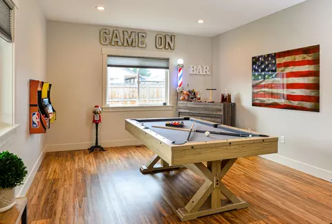 1029 Brandon Way, Phoenix, OR 97535