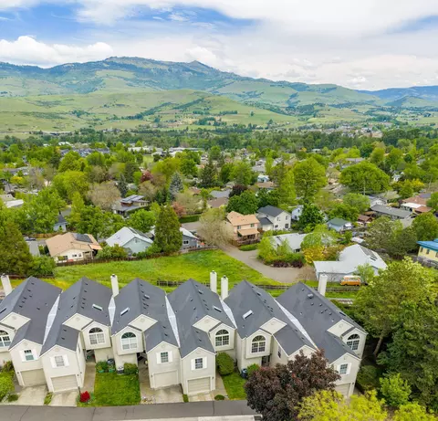 366 Glenn St, Ashland, OR 97520