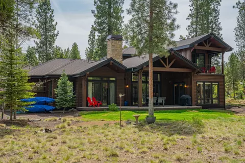 Exterior - 56328 Fireglass Loop #175, Bend, OR 97707 photo 9 of 11