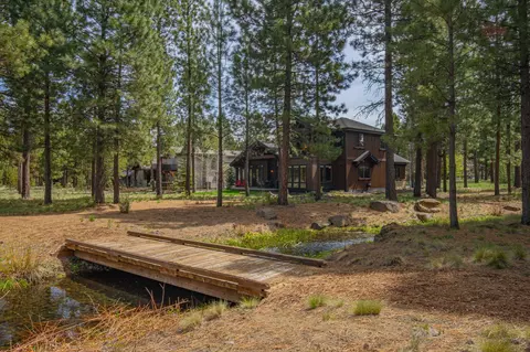 Exterior - 56328 Fireglass Loop #175, Bend, OR 97707 photo 10 of 11