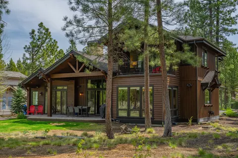 Exterior - 56328 Fireglass Loop #175, Bend, OR 97707 photo 7 of 11