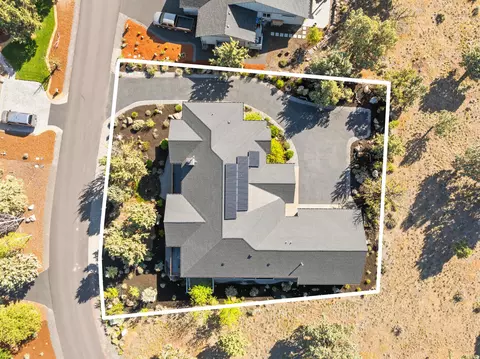 View/Area - 628 Highland Meadow Loop, Redmond, OR 97756 photo 4 of 10