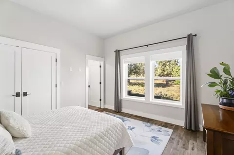 Bedroom - 628 Highland Meadow Loop, Redmond, OR 97756 photo 1 of 10