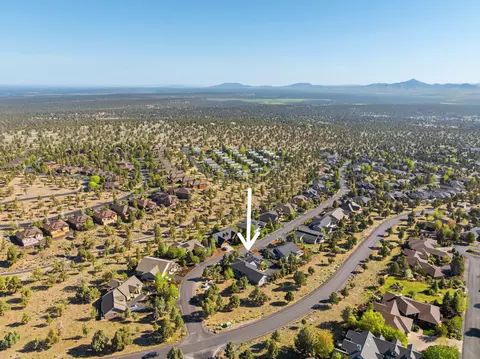 View/Area - 628 Highland Meadow Loop, Redmond, OR 97756 photo 6 of 10