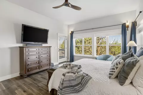 Bedroom - 628 Highland Meadow Loop, Redmond, OR 97756 photo 9 of 10