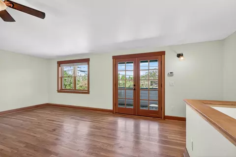 Living - 19 Gresham St, Ashland, OR 97520 photo 7 of 8