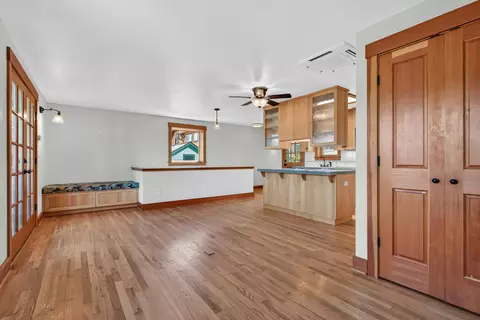 Living - 19 Gresham St, Ashland, OR 97520 photo 8 of 8