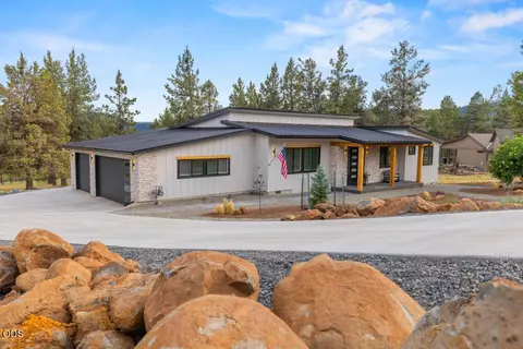 12156 Turnstone Dr, Klamath Falls, OR 97601