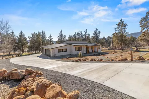 12156 Turnstone Dr, Klamath Falls, OR 97601