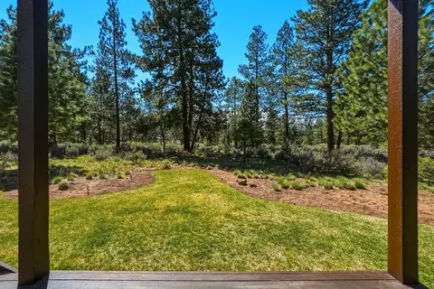 Exterior - 60309 Tall Pine Ave, Bend, OR 97702 photo 10 of 17