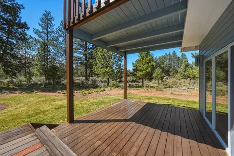 Exterior - 60309 Tall Pine Ave, Bend, OR 97702 photo 13 of 17