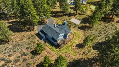 View/Area - 60309 Tall Pine Ave, Bend, OR 97702 photo 9 of 9